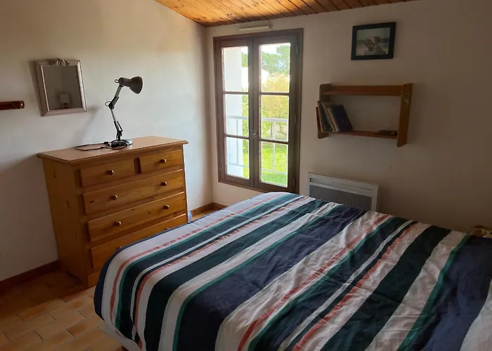 Holiday home Maison A 6 Pers, Animaux Admis, Wifi - Fr-1-823-158 *